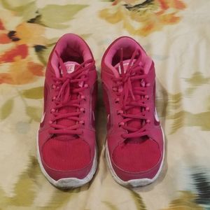 Nike pink running shoes size 8